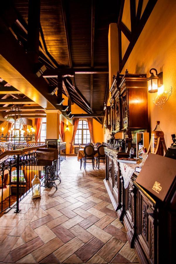 Hotel Turnul Moieciu de Jos Esterno foto