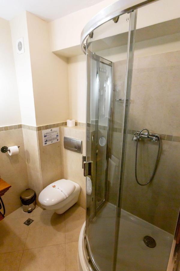 Hotel Turnul Moieciu de Jos Esterno foto